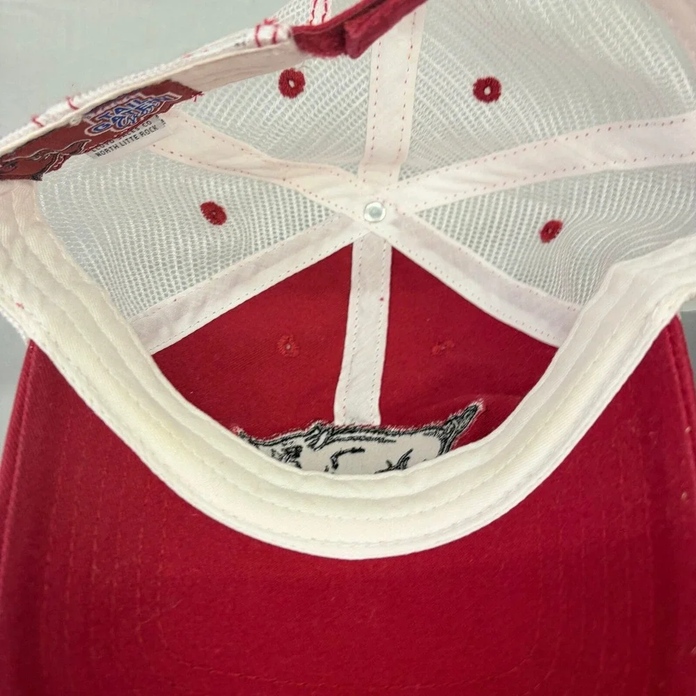 Tailgaten Gear Arkansas Razorbacks Trucker Hat Mens OSFM Red White Mesh Cap